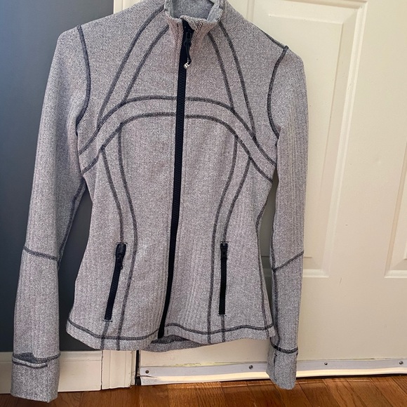 Lululemon Define Jacket - Picture 2 of 7